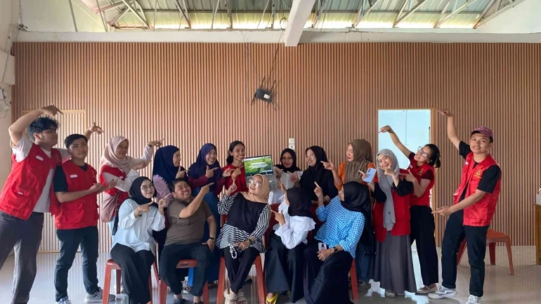 Mahasiswa KKN-T Gelombang 114 Universitas Hasanuddin Gelar Workshop Inovasi Morizza di Desa Padang Loang, Kec. Ujung Loe, Kab. Bulukumba